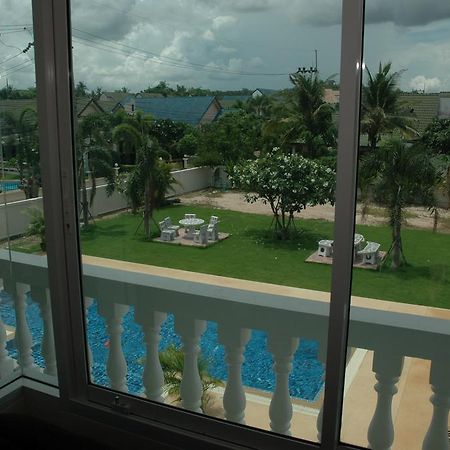 East Shore Pattaya Resort Nong Prue Buitenkant foto