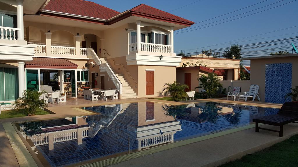 East Shore Pattaya Resort Nong Prue Buitenkant foto