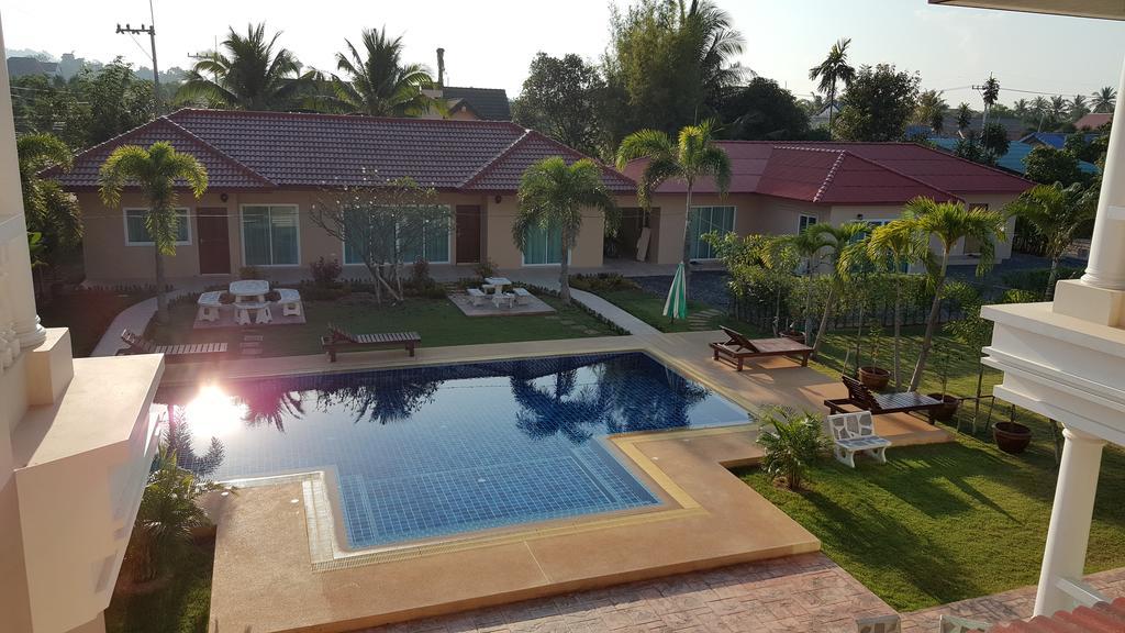 East Shore Pattaya Resort Nong Prue Buitenkant foto
