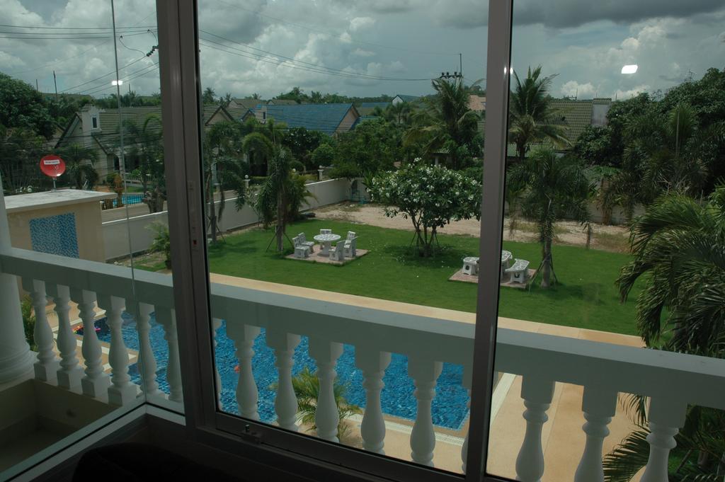 East Shore Pattaya Resort Nong Prue Buitenkant foto